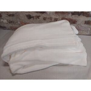 Bedsure Plush Fleece Blanket Cream Soft Cozy New Polyester Throw 104x88